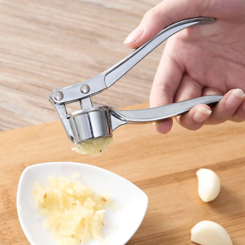 Stainless Steel Garlic Press Crusher for Kitchen Use